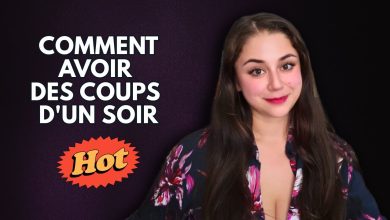 Deux adultes échangent avec complicité dans un cadre de rencontre respectueux